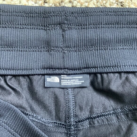 Women's The North Face Black Shorts M Medium Regular - Picture 4 of 8